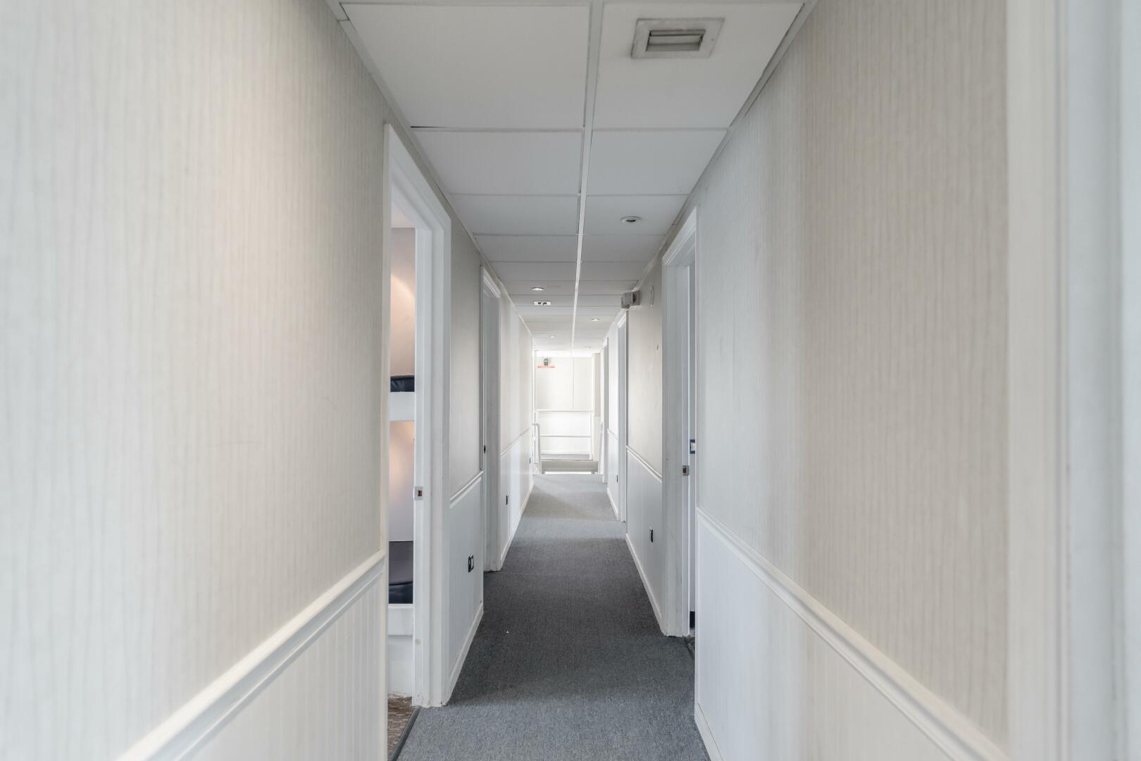 Slide: The Image of Enhydra Passageway - 4049395