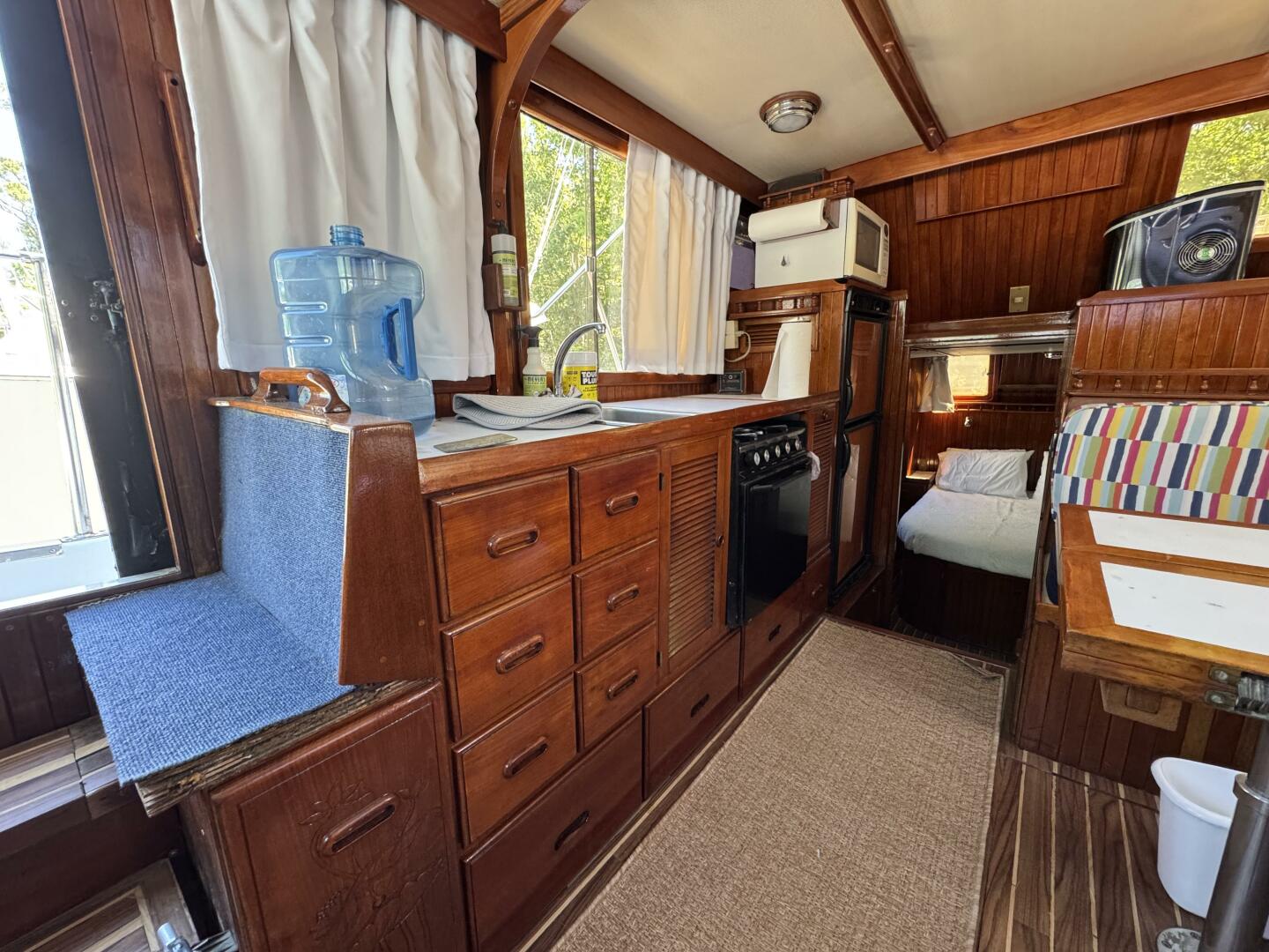 Slide: The Image of Chien Hwa Senator Futura Sundeck 1987 - 5288337