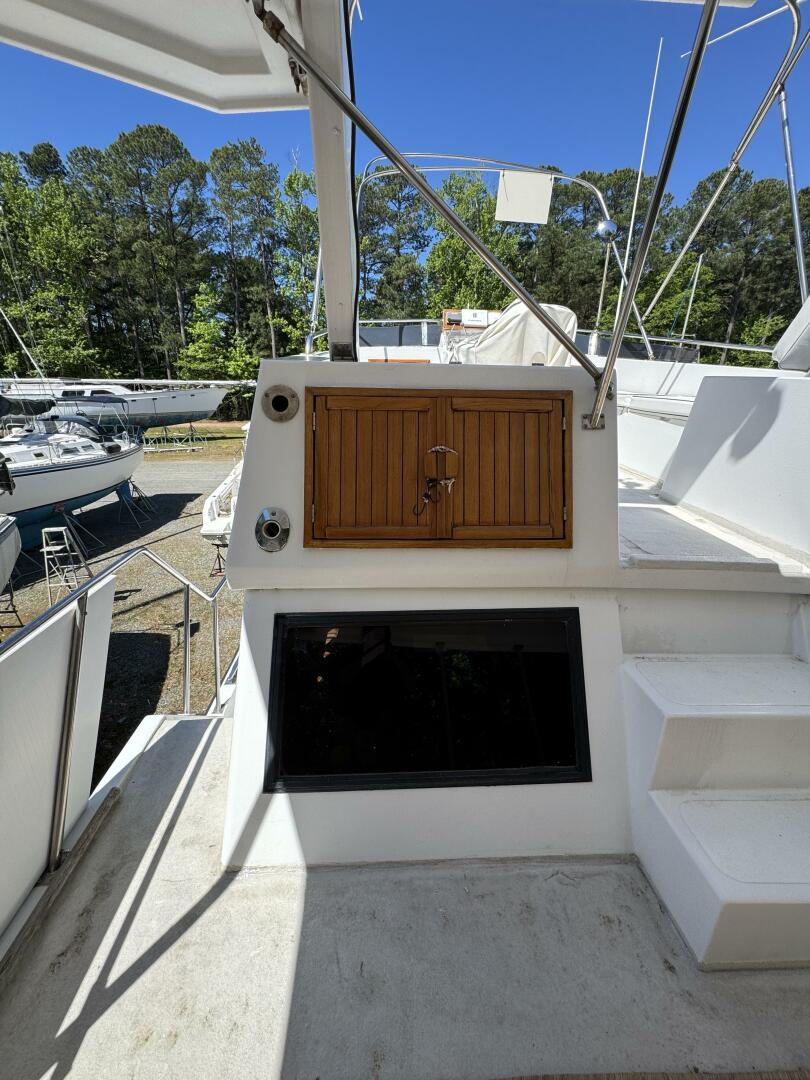 Slide: The Image of Chien Hwa Senator Futura Sundeck 1987 - 5288470