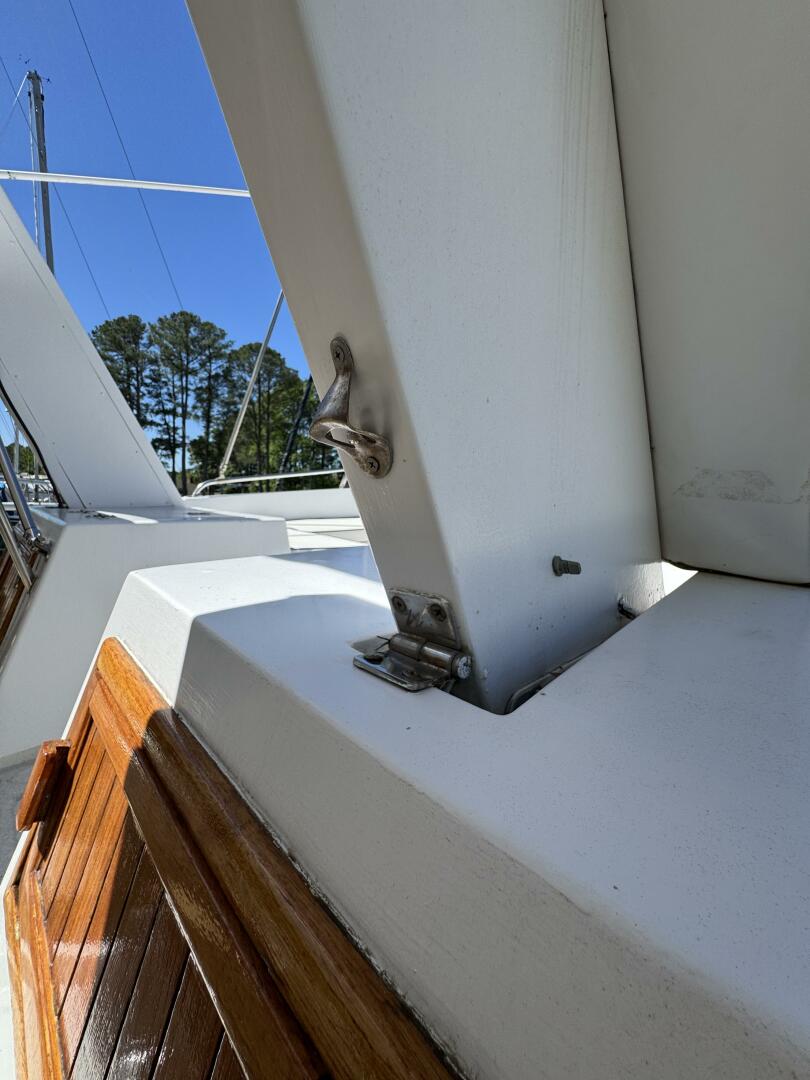 Slide: The Image of Chien Hwa Senator Futura Sundeck 1987 - 5288472