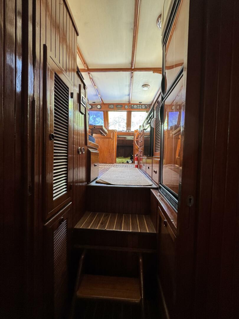 Slide: The Image of Chien Hwa Senator Futura Sundeck 1987 - 5288488