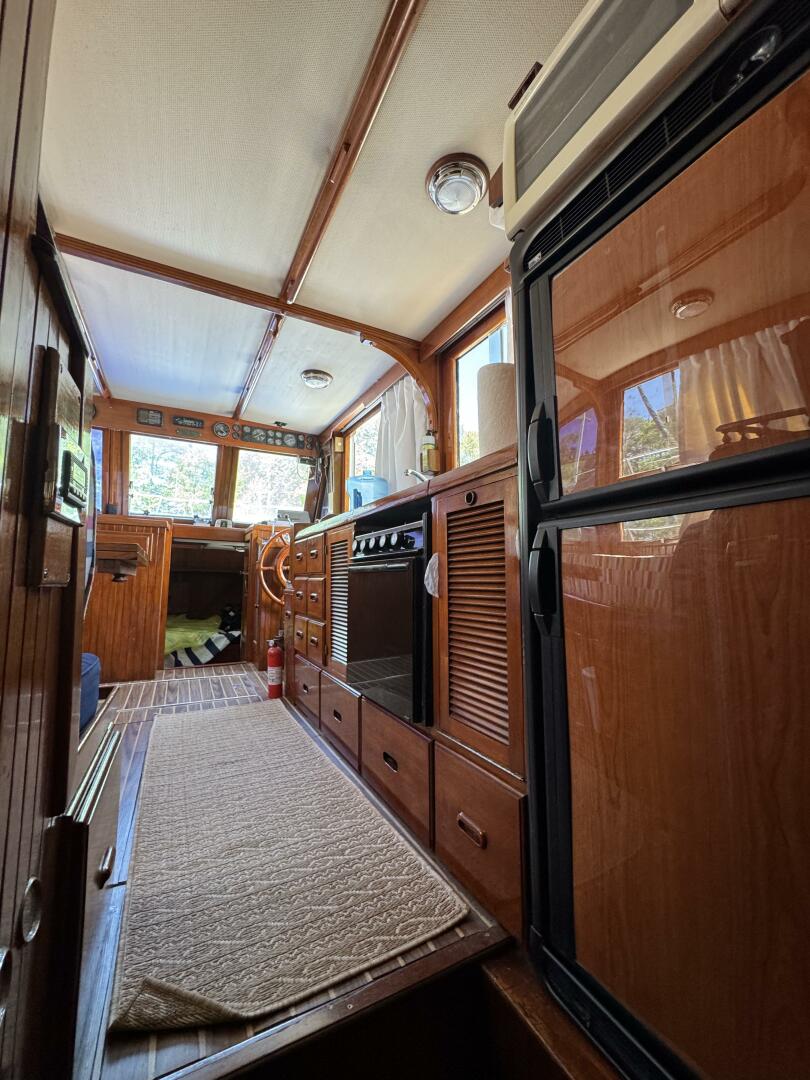 Slide: The Image of Chien Hwa Senator Futura Sundeck 1987 - 5288489