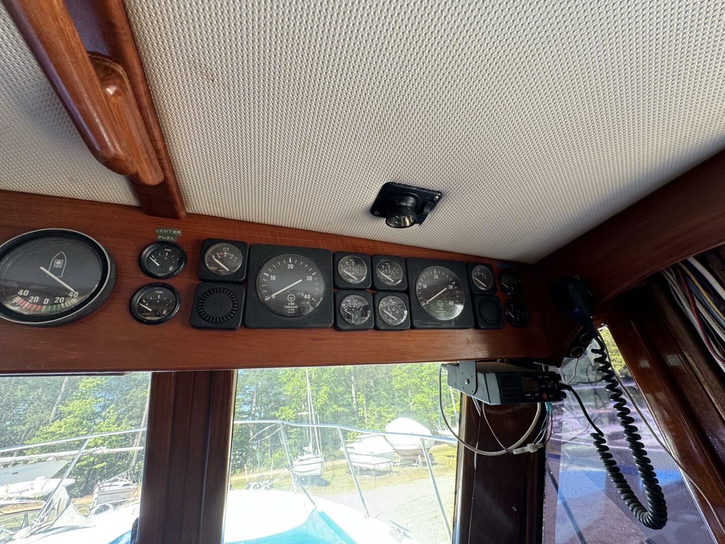 Slide: The Image of Chien Hwa Senator Futura Sundeck 1987 - 5288500