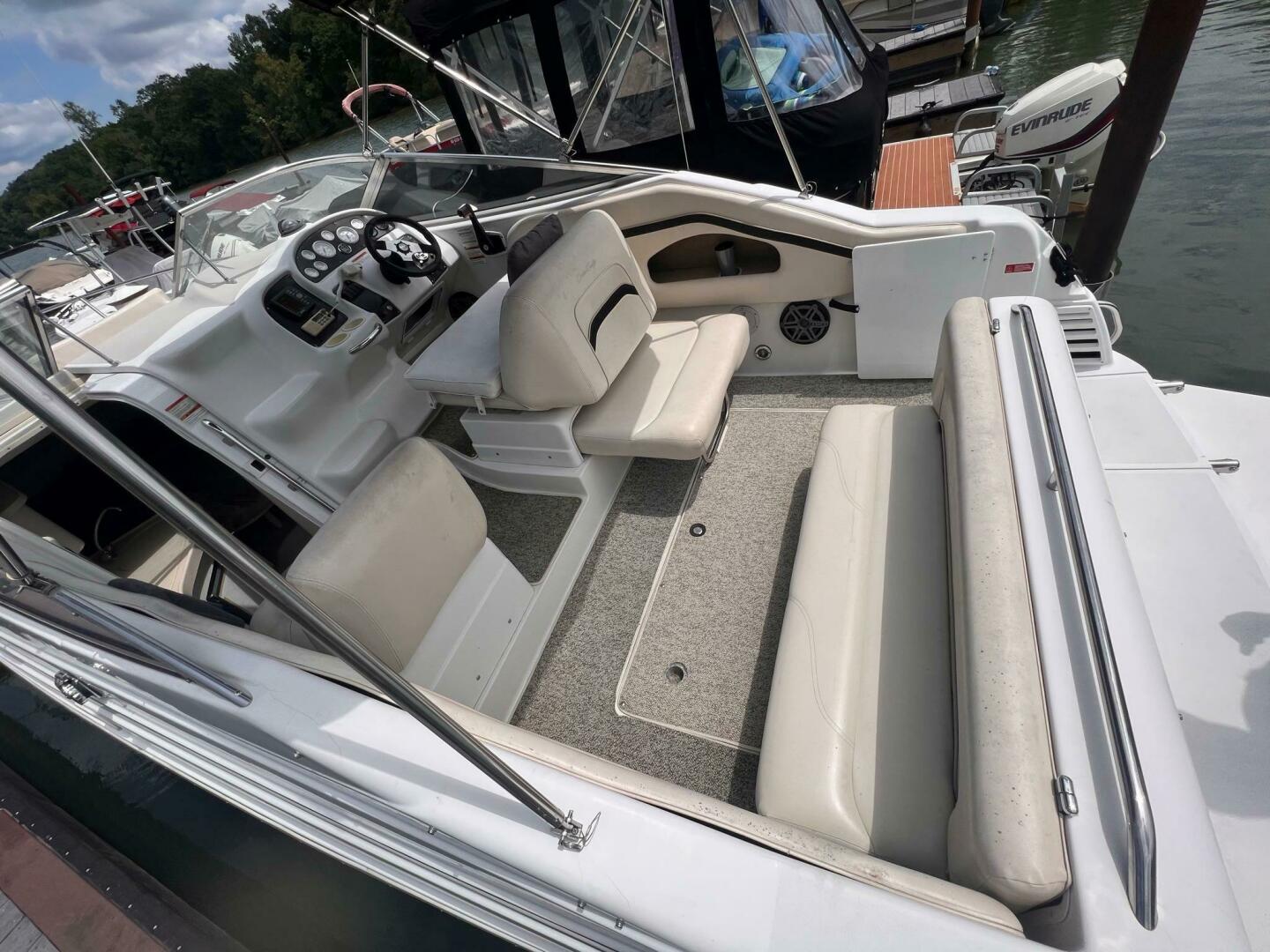 Slide: The Image of Chris-Craft 26 Crown 1998 - 4808561