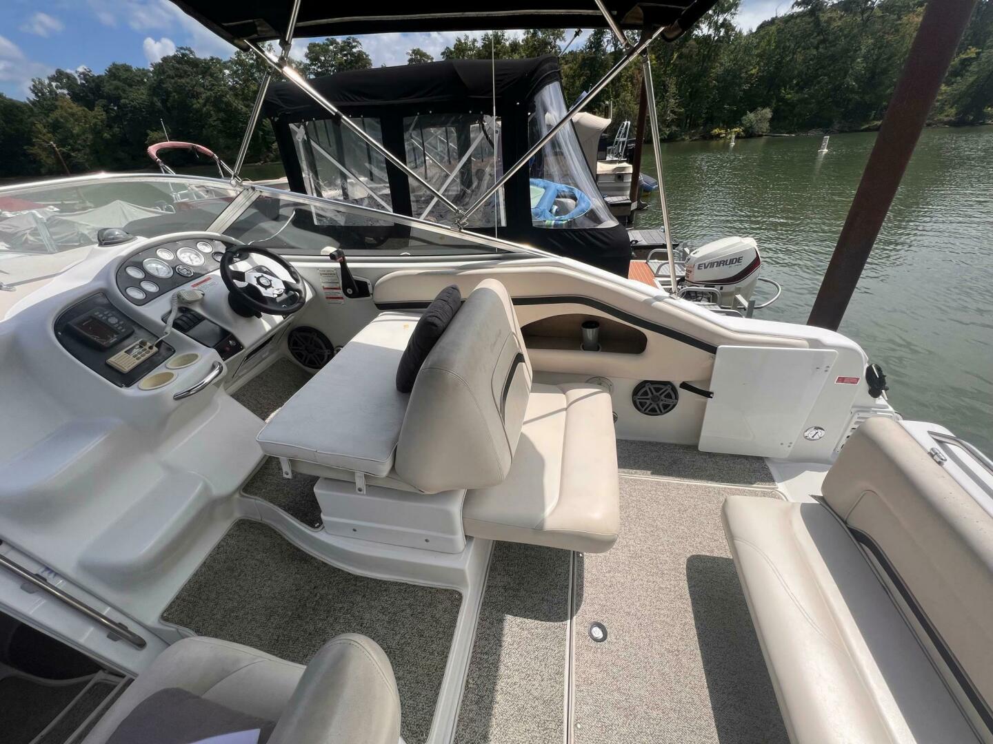 Slide: The Image of Chris-Craft 26 Crown 1998 - 4808543