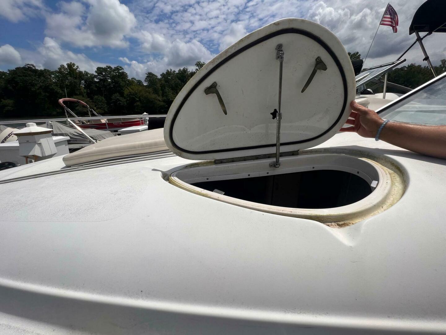 Slide: The Image of Chris-Craft 26 Crown 1998 - 4808590