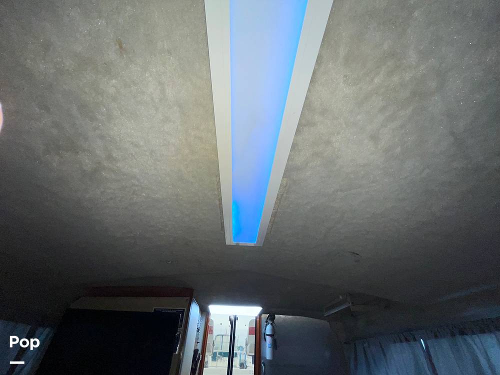 Slide: The Image of Headliner, Cabin Overhead Lighting - 11335582