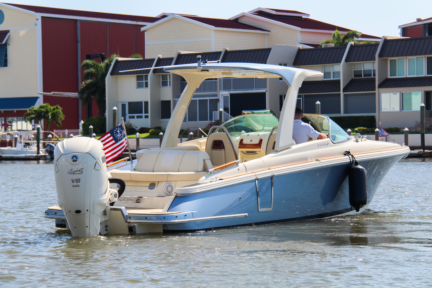 Slide: The Image of Chris-Craft 28 LAUNCH 2020 - 20