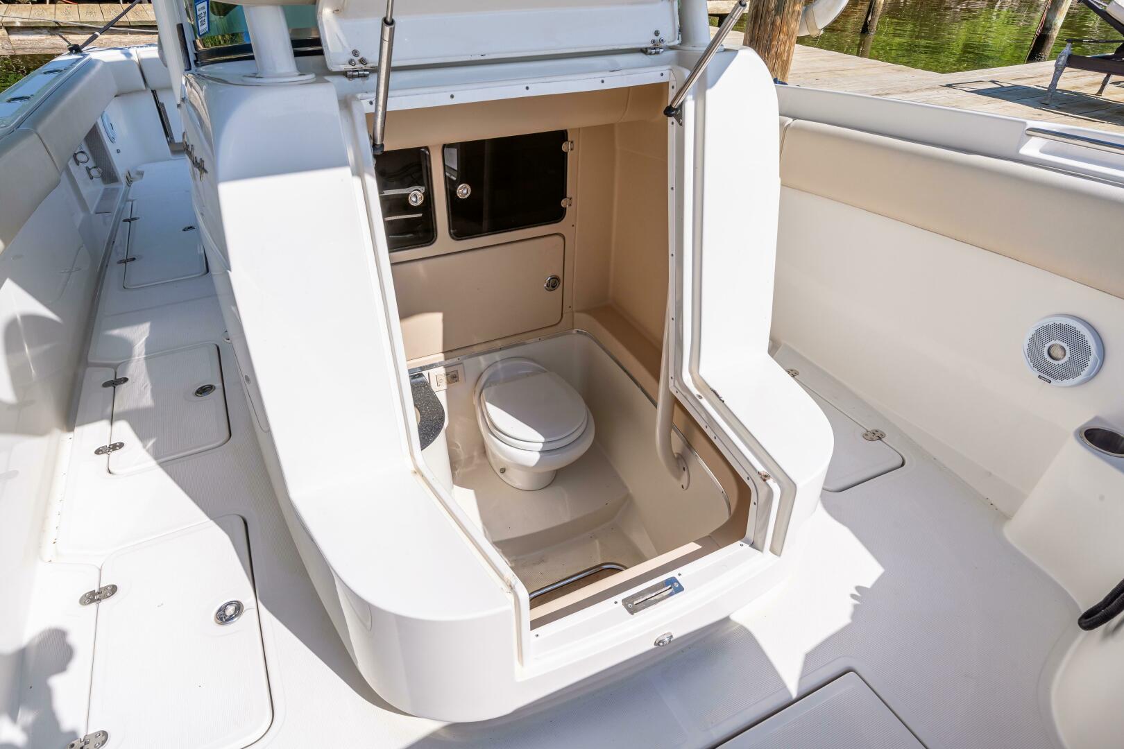 Slide: The Image of 2008 Chris Craft Catalina 29 Power 9780140 977970560 0 080520251022 15 - 5293617