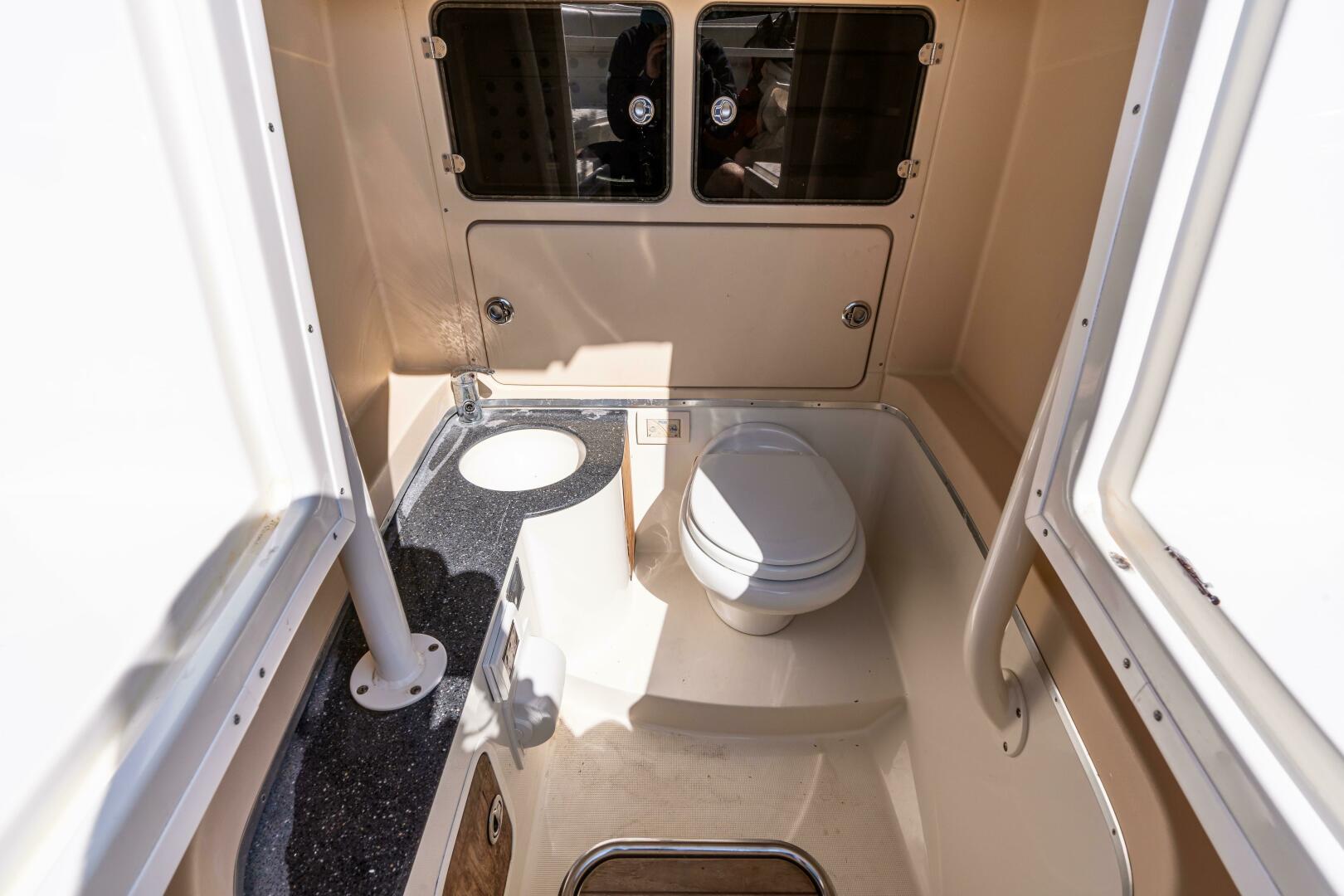 Slide: The Image of 2008 Chris Craft Catalina 29 Power 9780140 977970562 0 080520251022 16 - 5293619