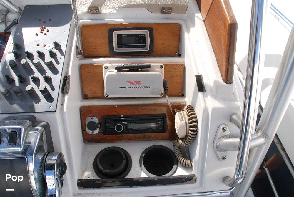 Slide: The Image of Chris-Craft 311 Stinger 1988 - 47