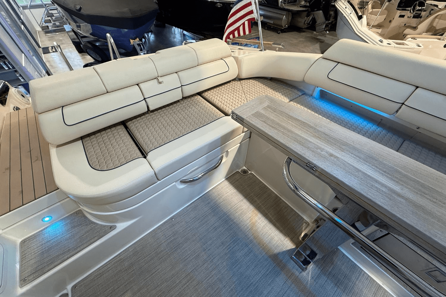 Slide: The Image of Chris-Craft 31 LAUNCH 2023 - 19