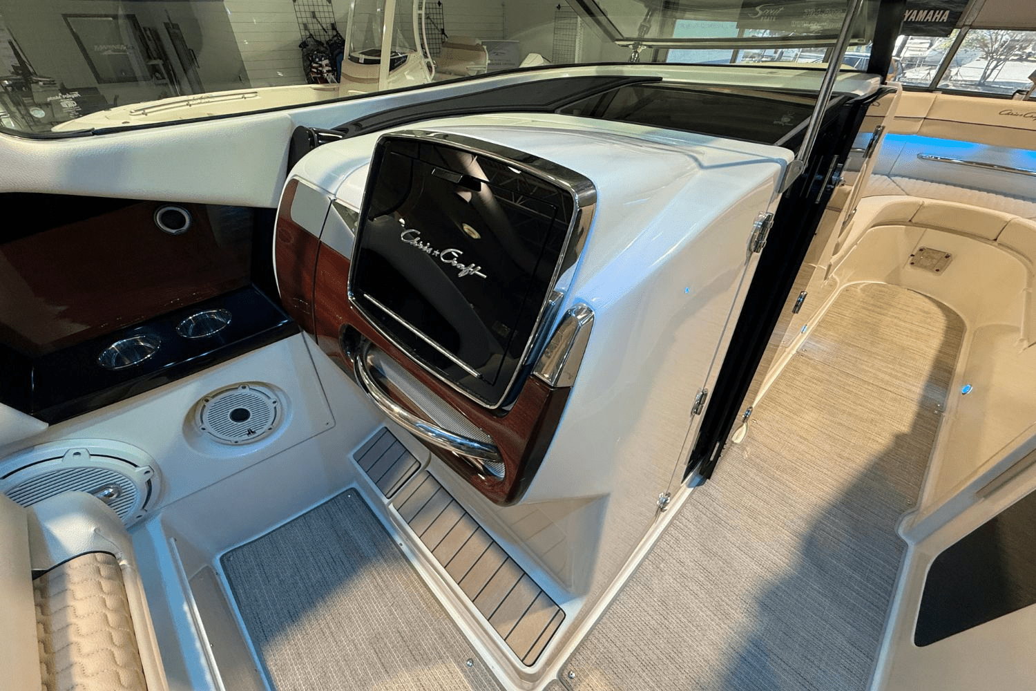 Slide: The Image of Chris-Craft 31 LAUNCH 2023 - 22