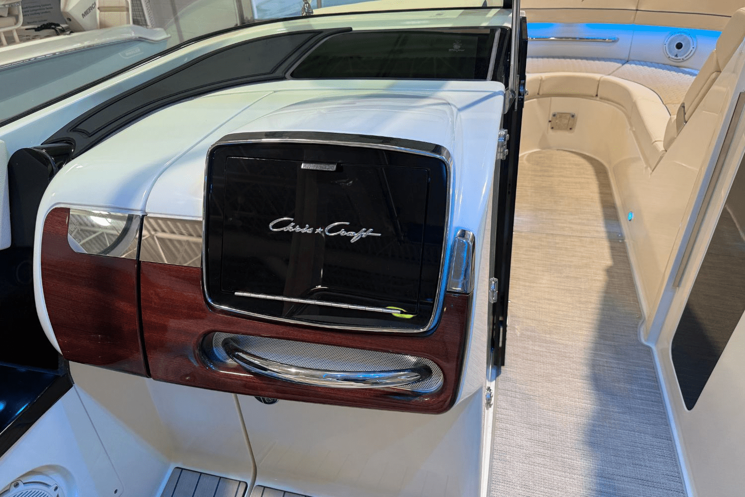 Slide: The Image of Chris-Craft 31 LAUNCH 2023 - 23