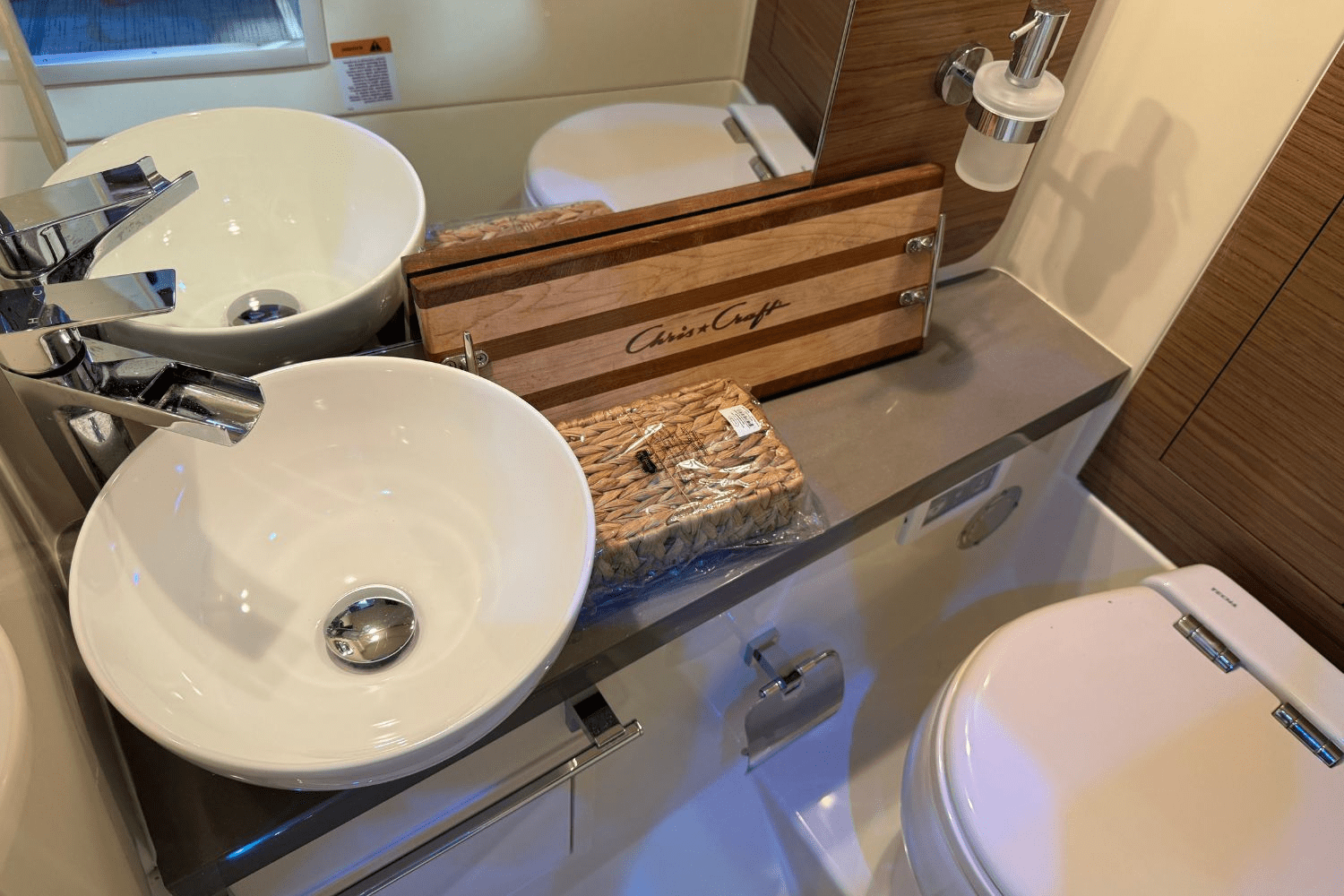 Slide: The Image of Chris-Craft 31 LAUNCH 2023 - 25