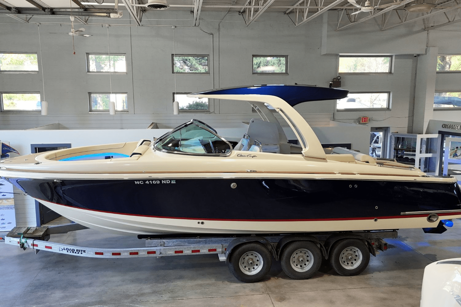 Slide: The Image of Chris-Craft 31 LAUNCH 2023 - 5