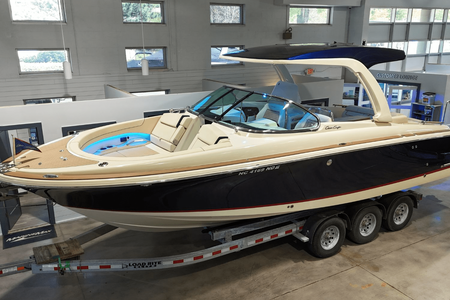 Slide: The Image of Chris-Craft 31 LAUNCH 2023 - 7