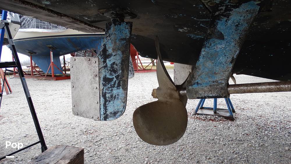Slide: The Image of Chris-Craft 350 Catalina 1978 - 12267020