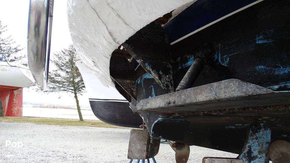 Slide: The Image of Chris-Craft 350 Catalina 1978 - 12267101