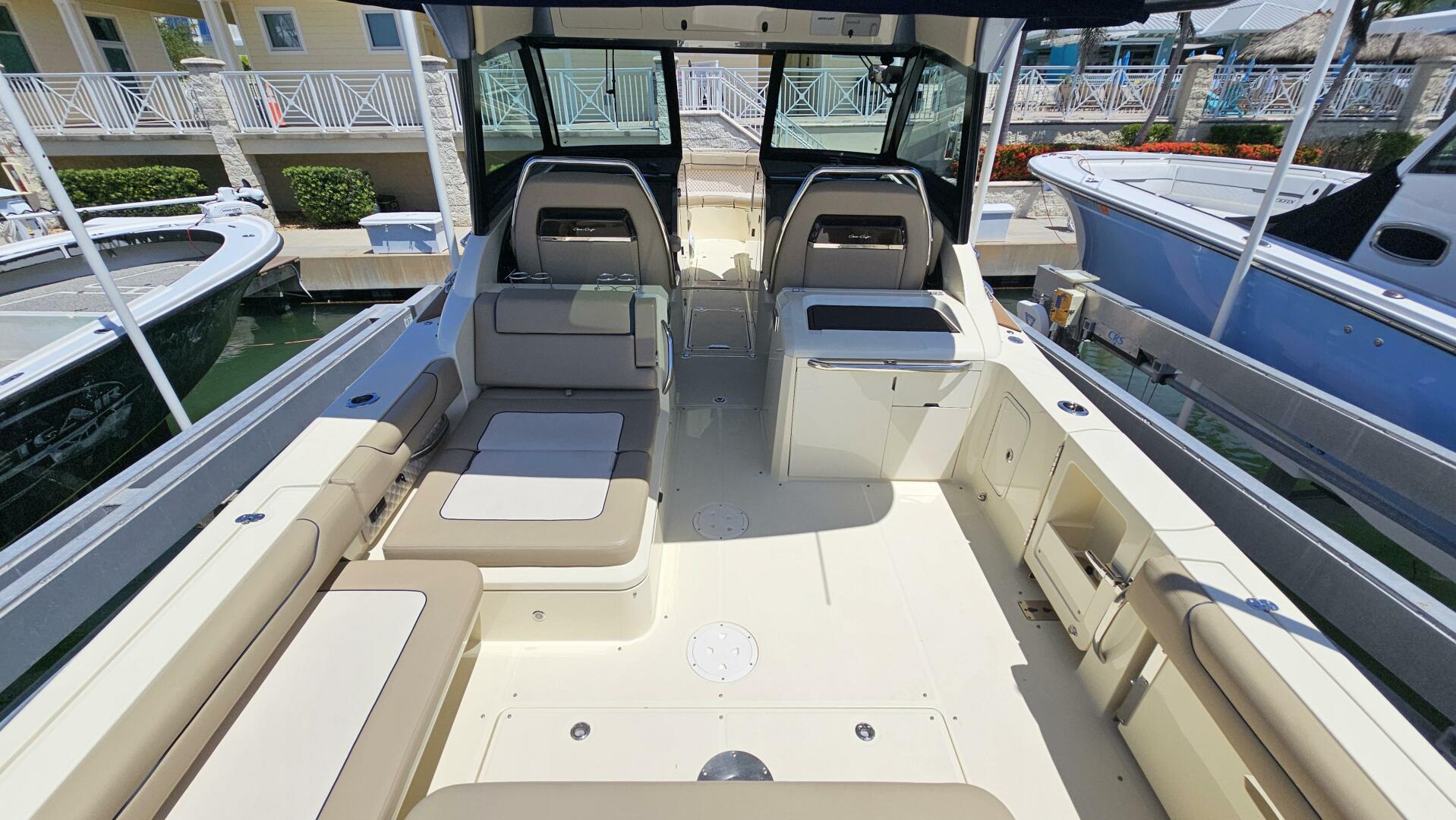 Slide: The Image of Chris-Craft 35 Calypso 2022 - 5476195