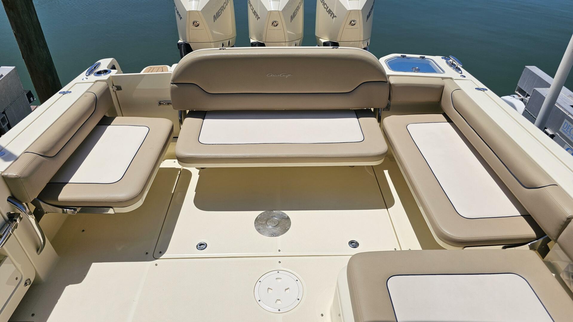 Slide: The Image of Chris-Craft 35 Calypso 2022 - 5476215