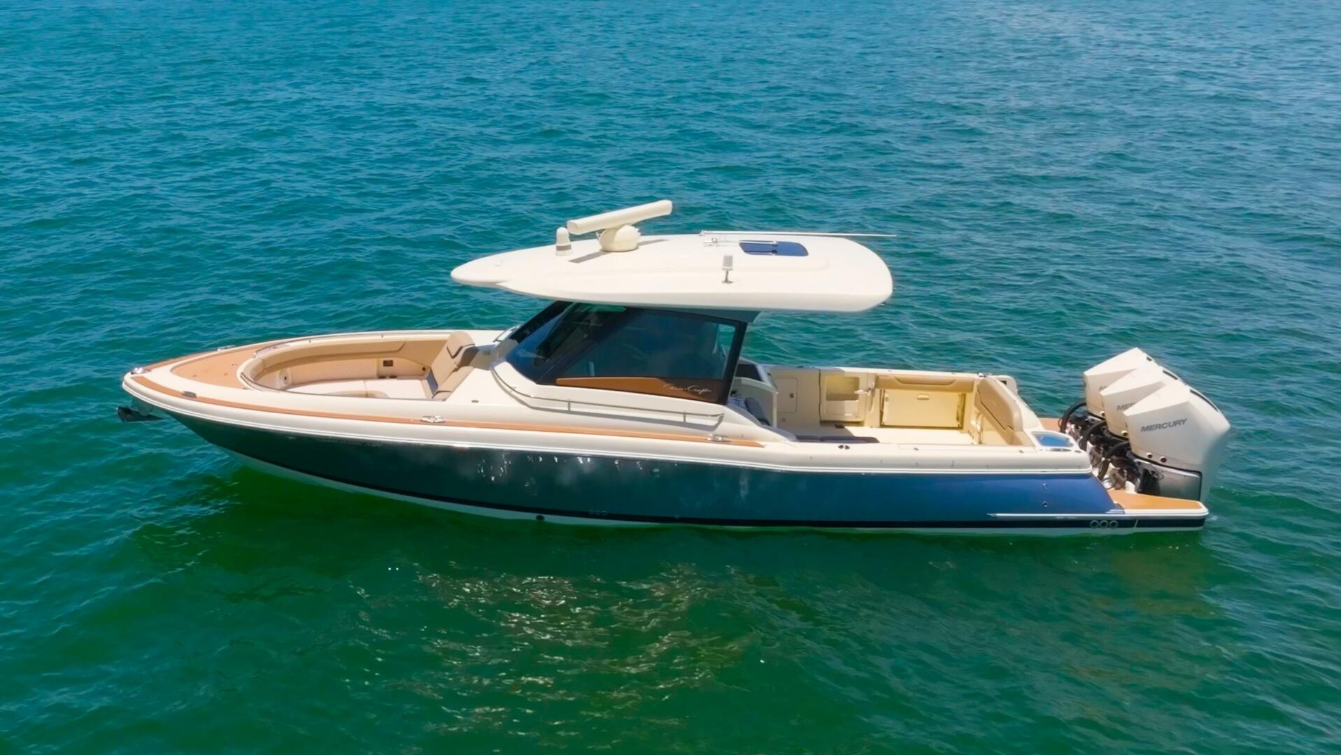Slide: The Image of Chris-Craft 35 Calypso 2022 - 5476229