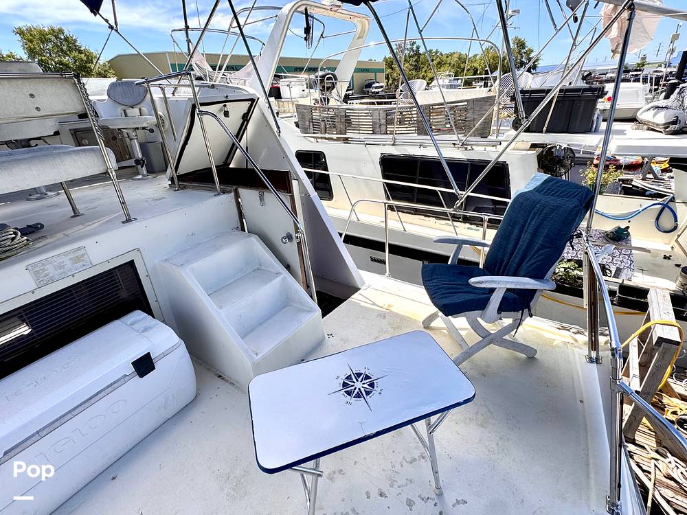 Slide: The Image of Chris-Craft 362 Catalina 1987 - 15746319