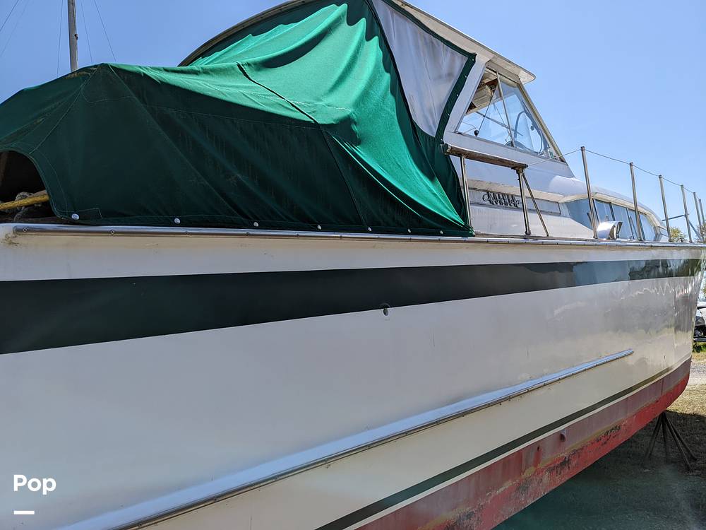 Slide: The Image of Chris-Craft 37 Roamer Riviera 1967 - 10424354
