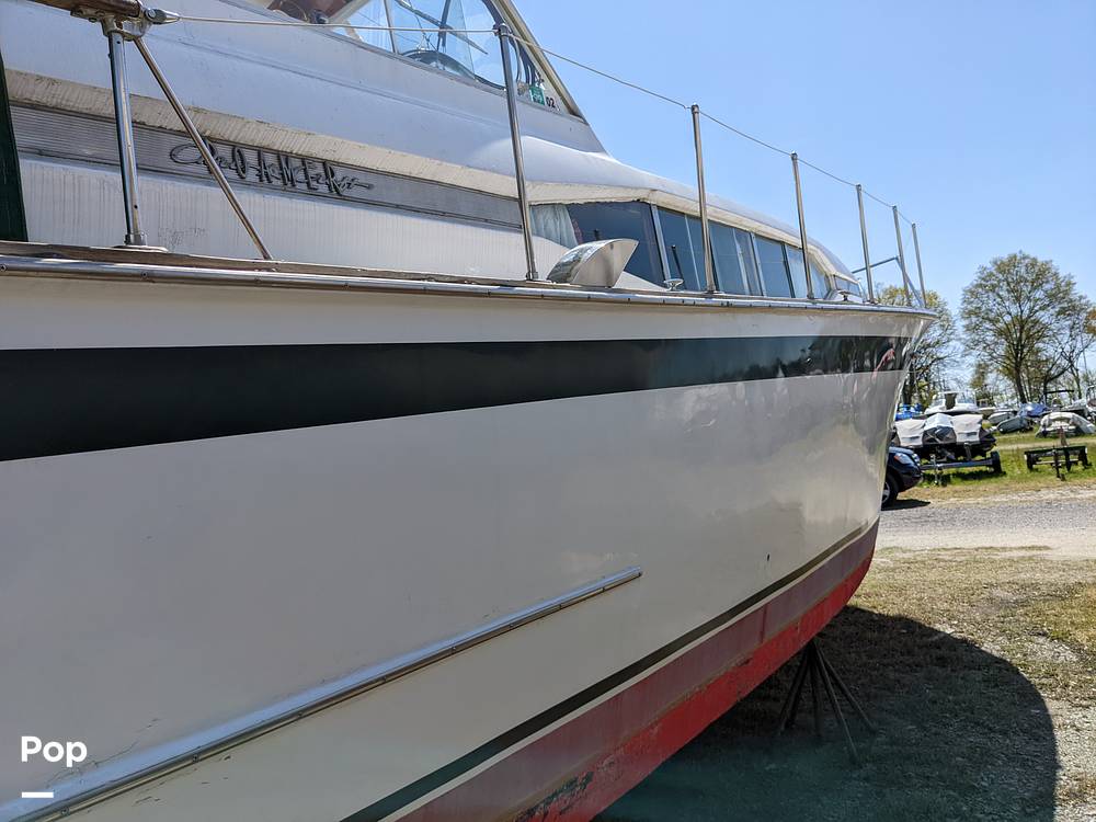 Slide: The Image of Chris-Craft 37 Roamer Riviera 1967 - 10424358