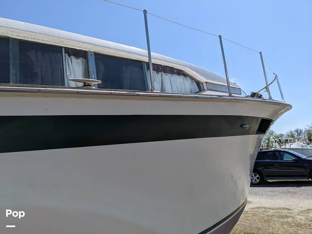 Slide: The Image of Chris-Craft 37 Roamer Riviera 1967 - 10424363