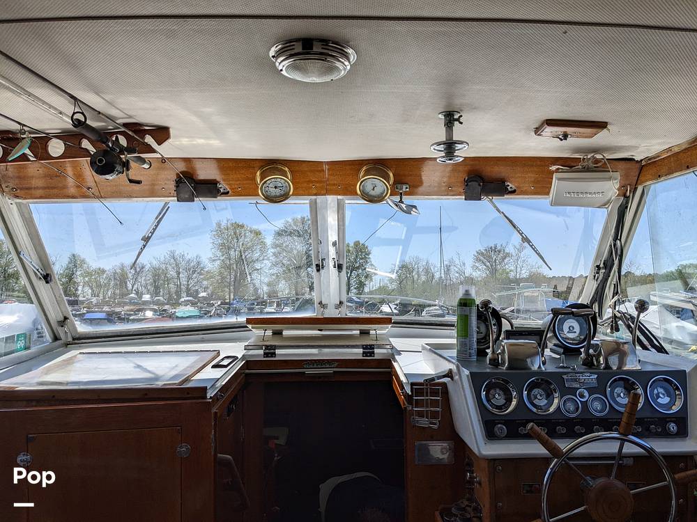 Slide: The Image of Chris-Craft 37 Roamer Riviera 1967 - 10424396