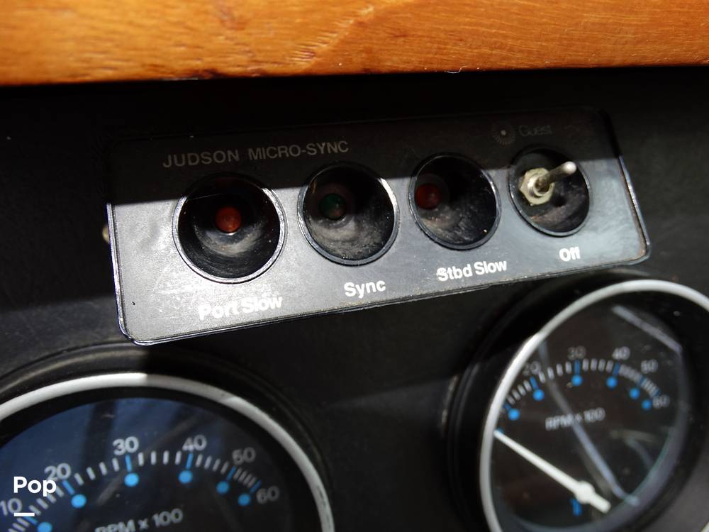 Slide: The Image of Chris-Craft 380 Corinthian 1980 - 13006082