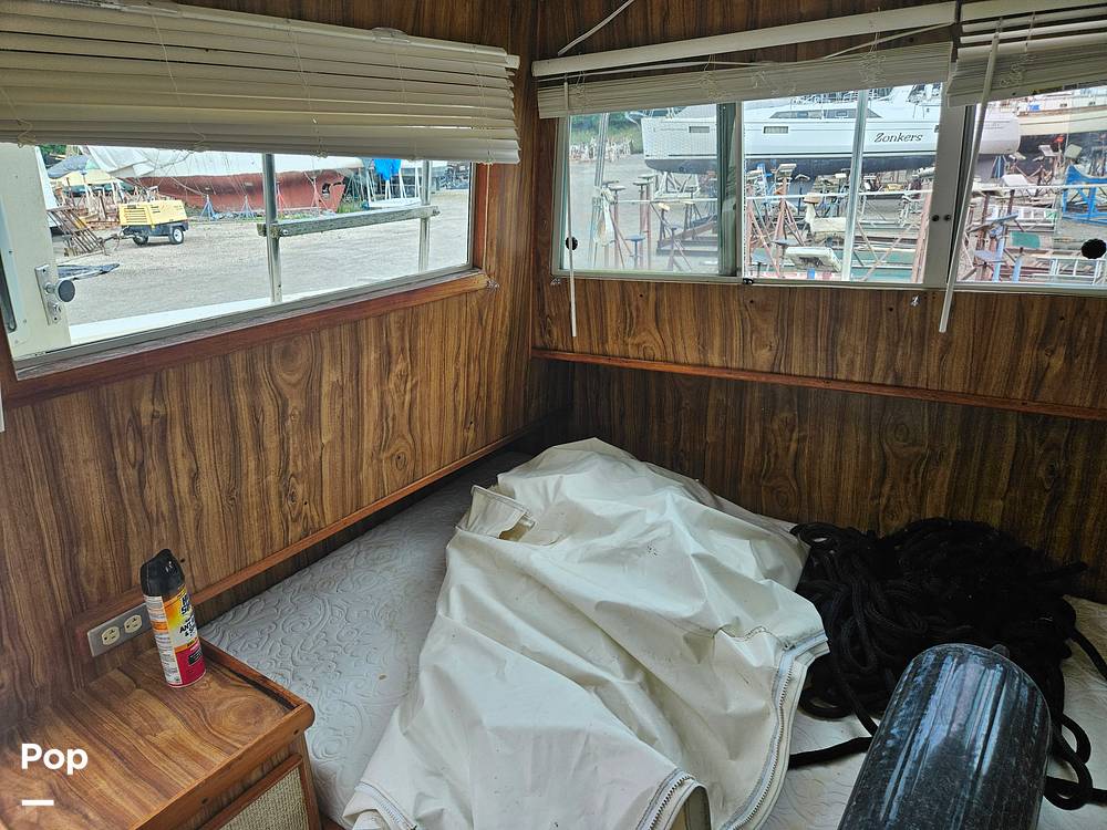 Slide: The Image of Chris-Craft 380 Corinthian 1980 - 12933546