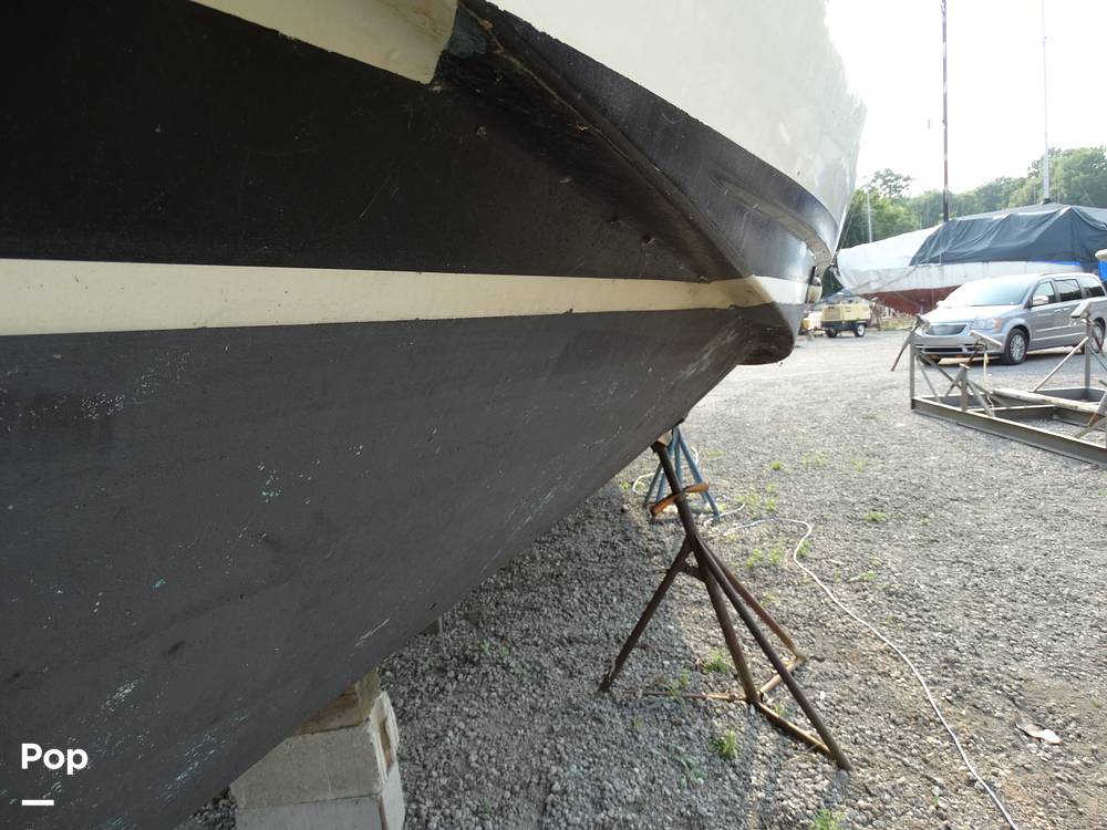 Slide: The Image of Chris-Craft 380 Corinthian 1980 - 13005865