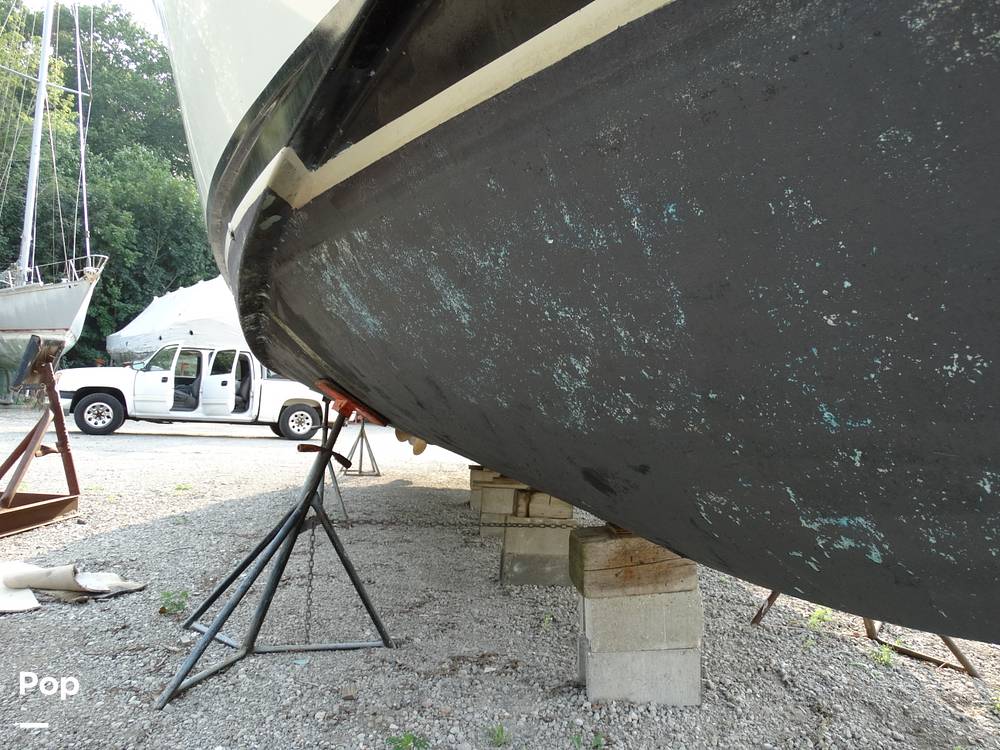 Slide: The Image of Chris-Craft 380 Corinthian 1980 - 13005867