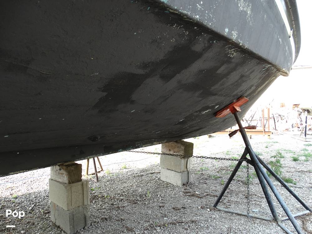 Slide: The Image of Chris-Craft 380 Corinthian 1980 - 13005872