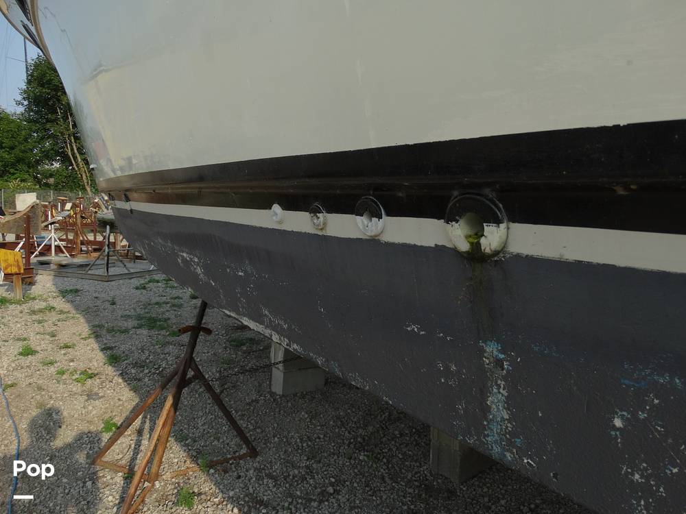 Slide: The Image of Chris-Craft 380 Corinthian 1980 - 13005917
