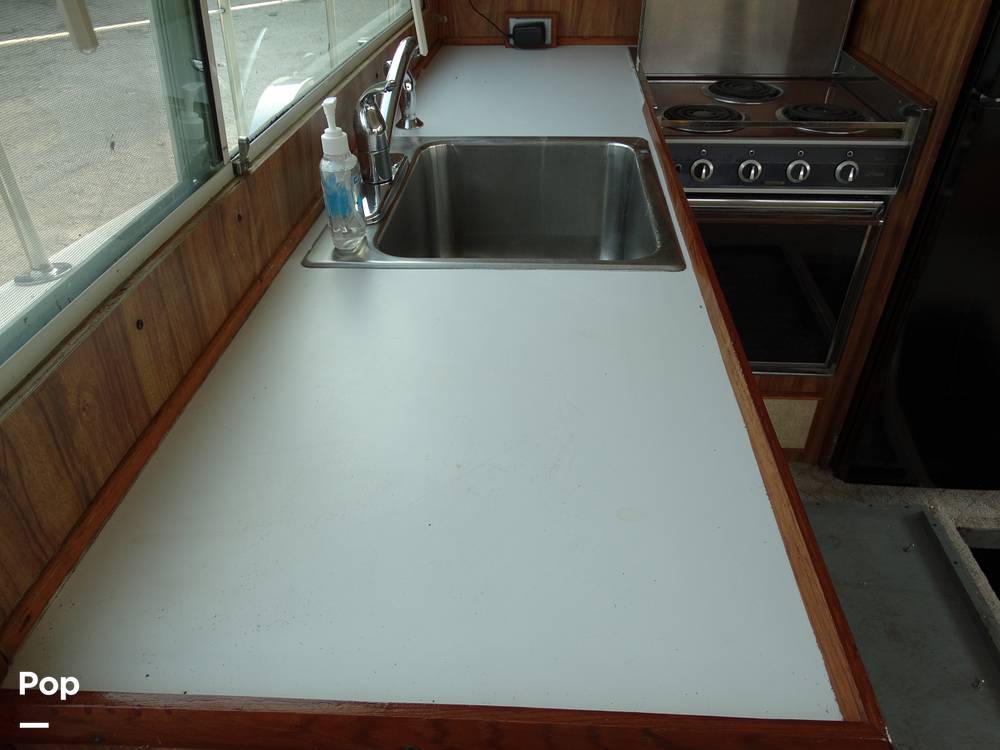 Slide: The Image of Plenty of counter space - 13006099