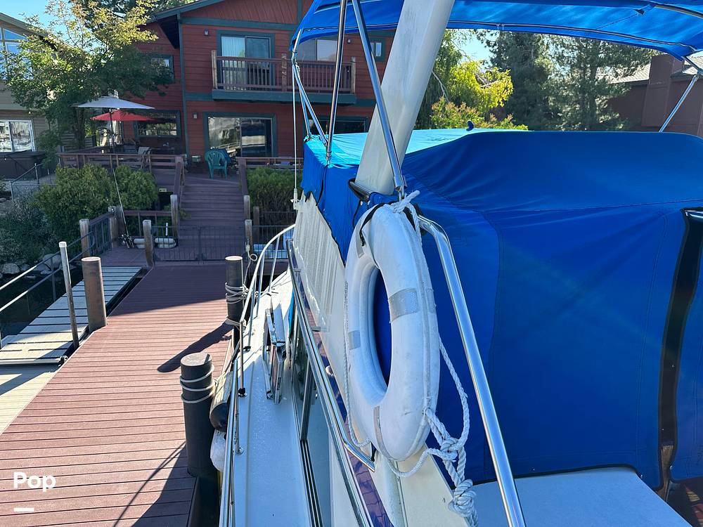 Slide: The Image of Chris-Craft 380 Corinthian 1983 - 13088996