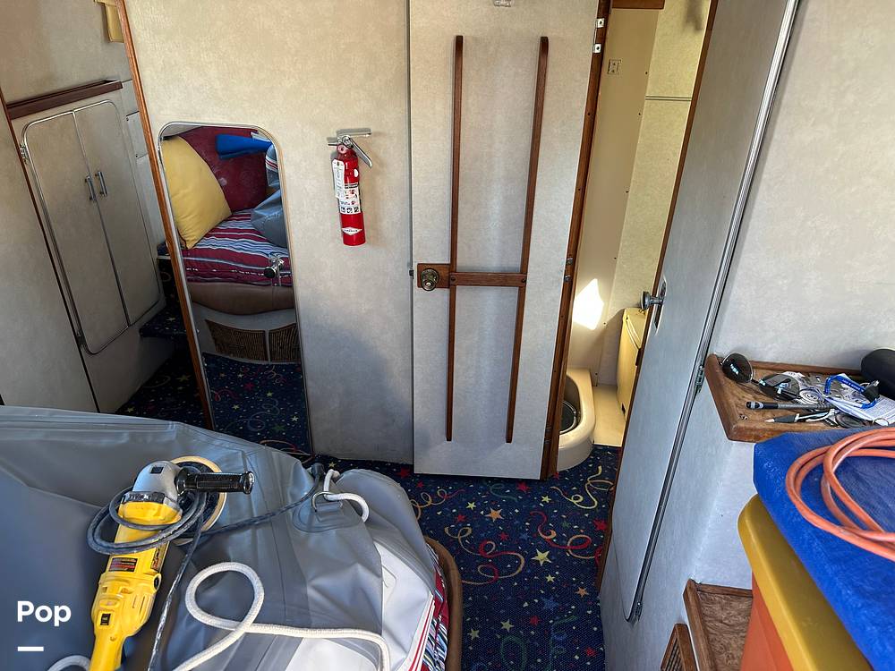 Slide: The Image of Chris-Craft 380 Corinthian 1983 - 13088991