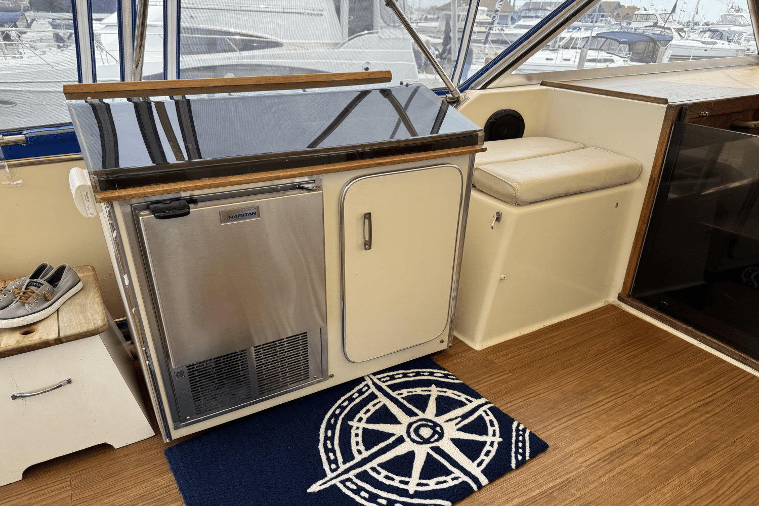 Slide: The Image of Chris-Craft 381 CATALINA 1986 - 7