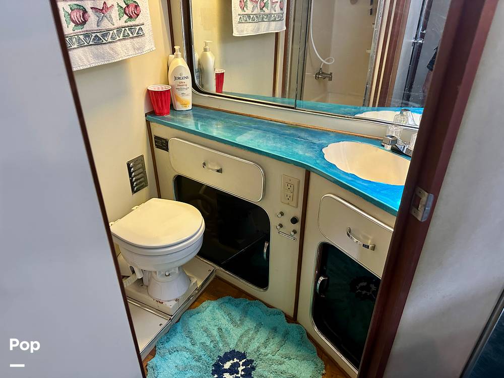 Slide: The Image of Bathroom Sink - 15644656