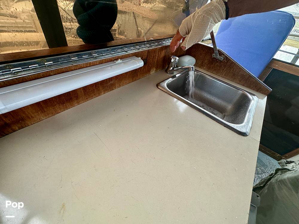 Slide: The Image of Sink - Cockpit - 15644663