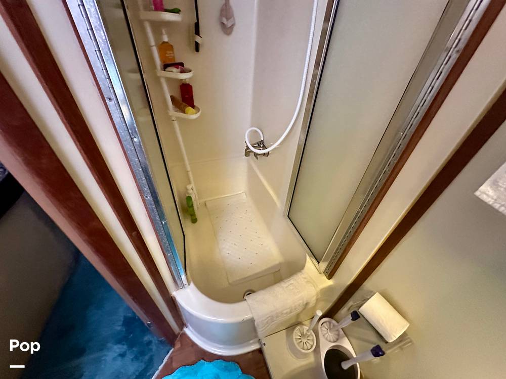 Slide: The Image of Tub/shower - 15645315