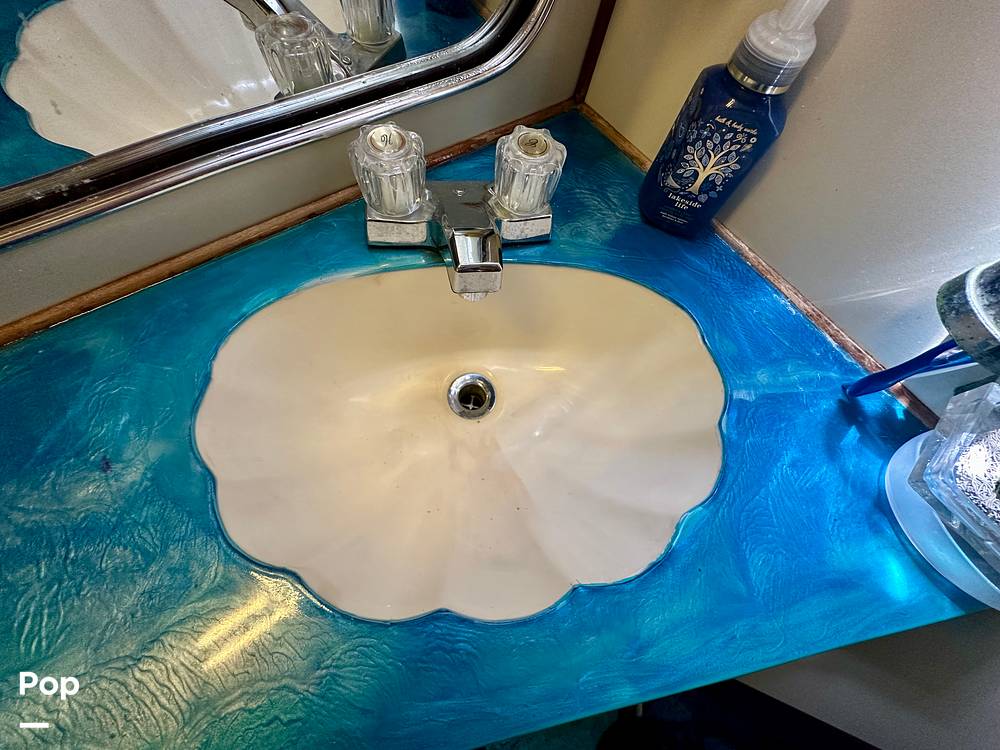 Slide: The Image of Bathroom Sink - 15645319