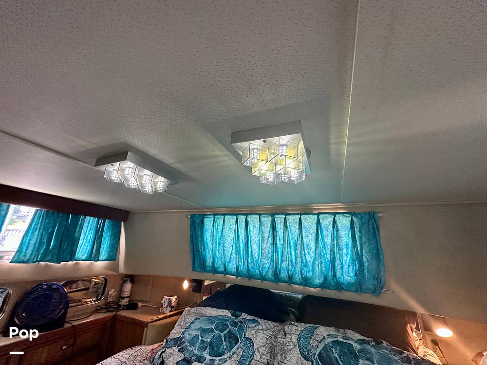 Slide: The Image of Chris-Craft 381 Catalina 1987 - 15645329