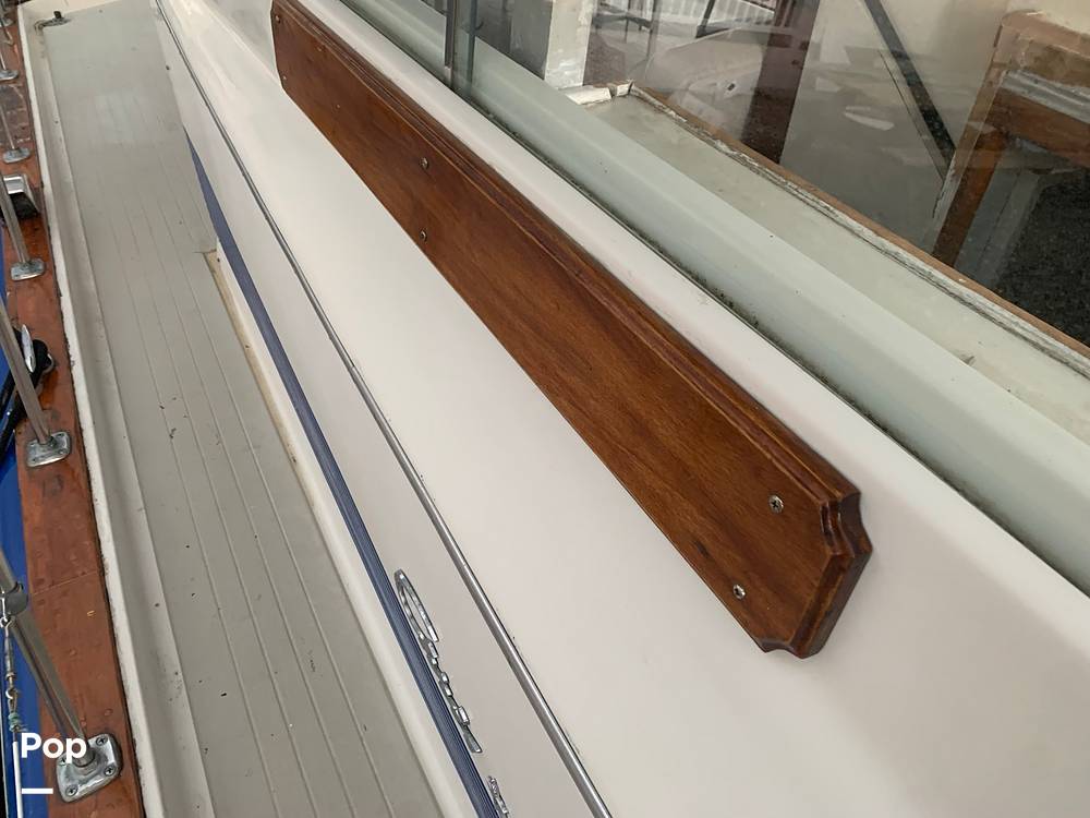 Slide: The Image of Refinished Teak - 9039855