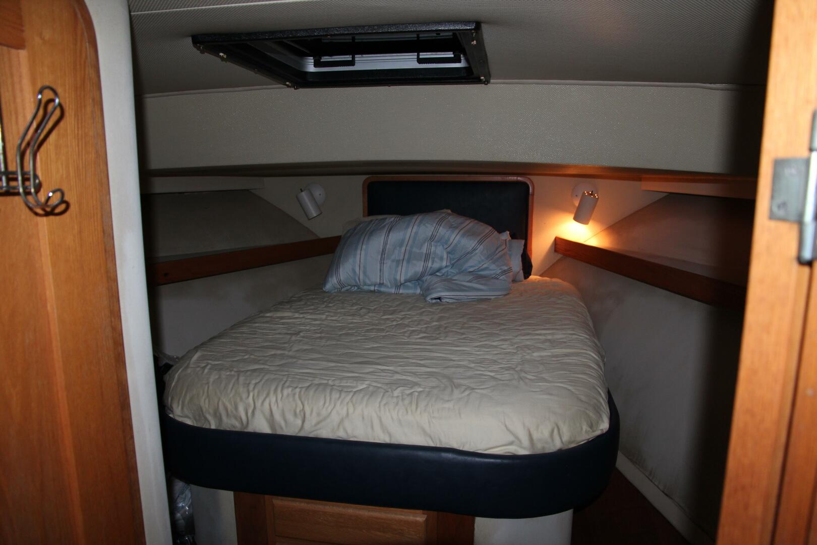 Slide: The Image of 1989 Chris-Craft 480 Catalina "Aurora II" - 4634027