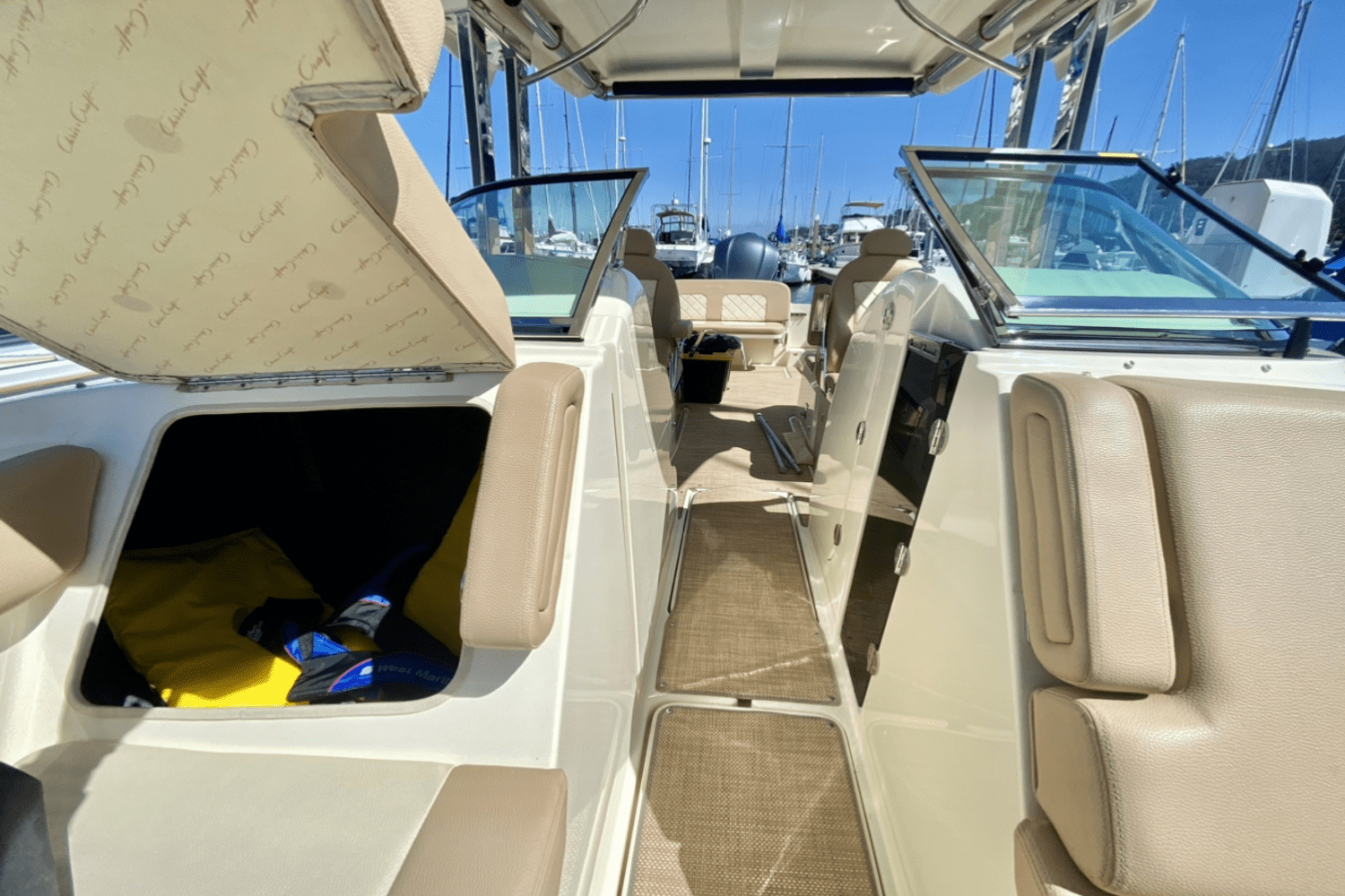 Slide: The Image of Chris-Craft CALYSPO 26 H 2020 - 25