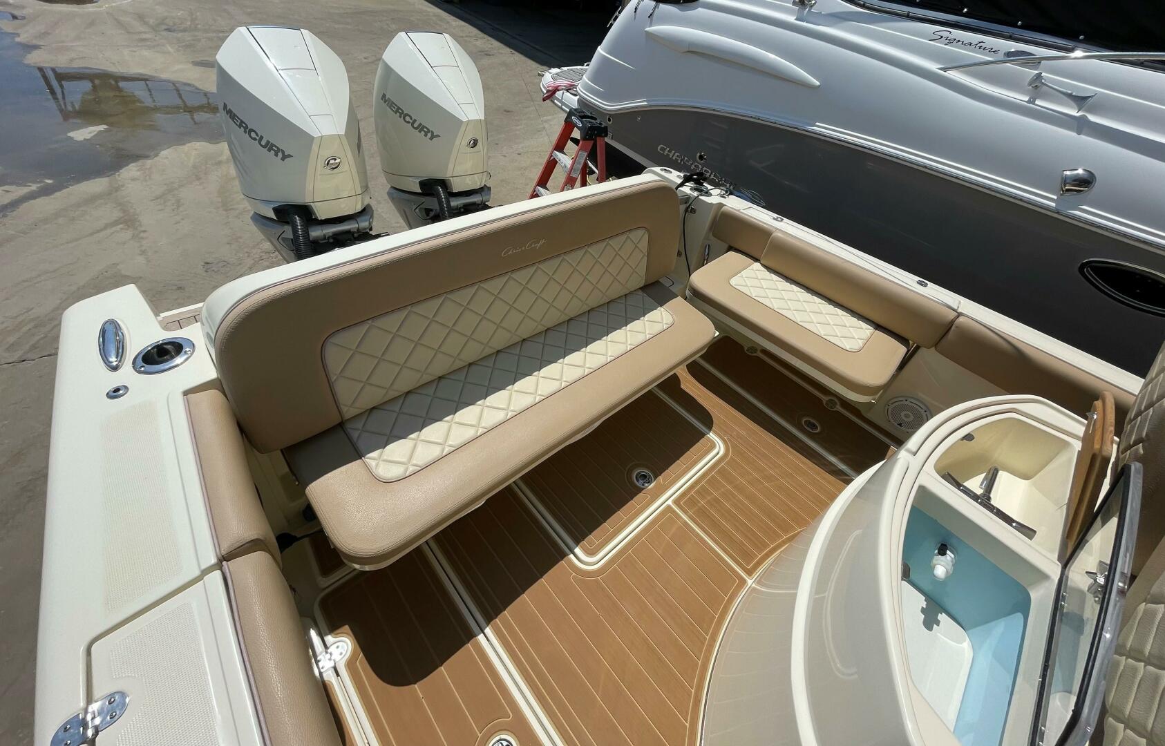 Slide: The Image of Chris Craft 30 Catalina- Livewell and Cockpit Seating 2019 Chris Craft 30 Catalina - 5401253